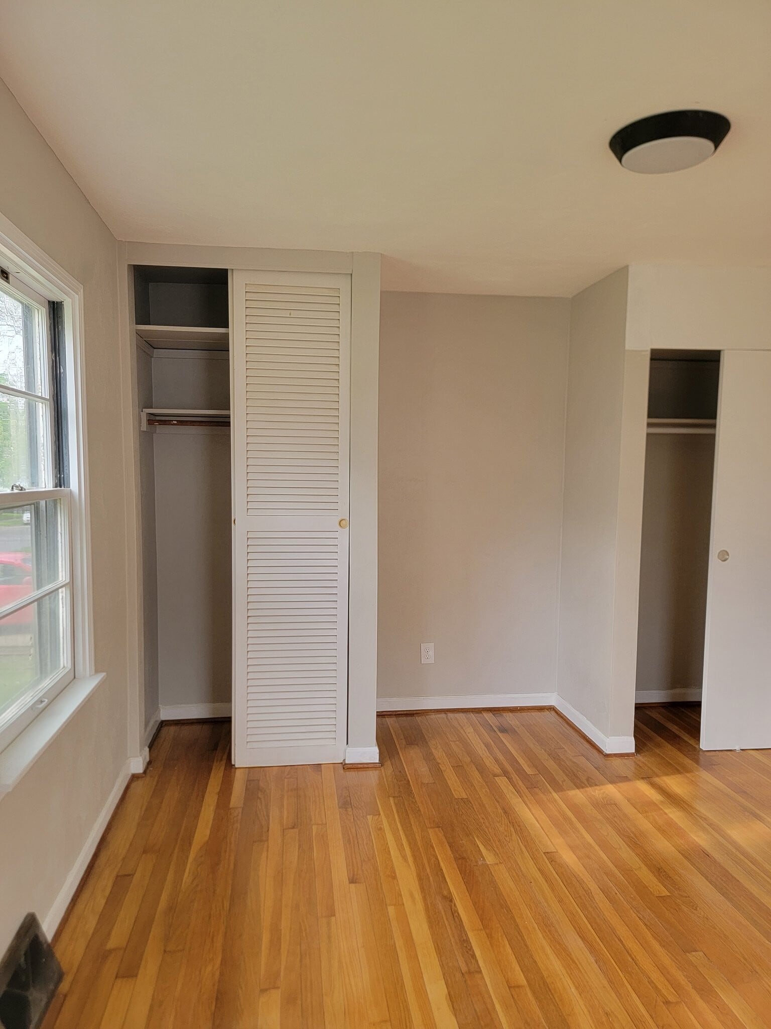 Building Photo - 854 Santa Cruz Ave