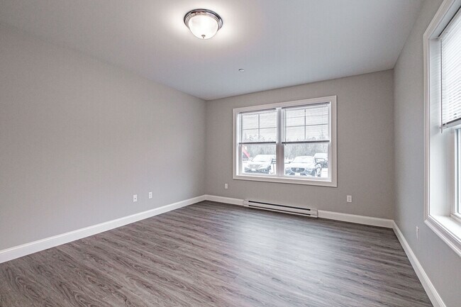 Building Photo - Lakewood Apartments- 19 Eco Way