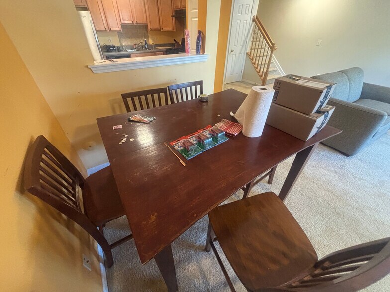 Building Photo - Room in Townhome on Ivory Run Way