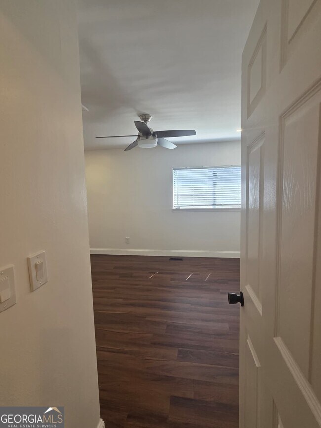 Building Photo - 54 Country Pl Ct