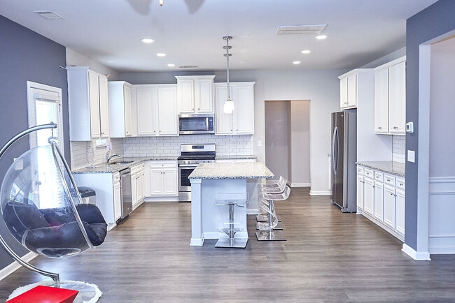 Building Photo - 7687 Volion Dr