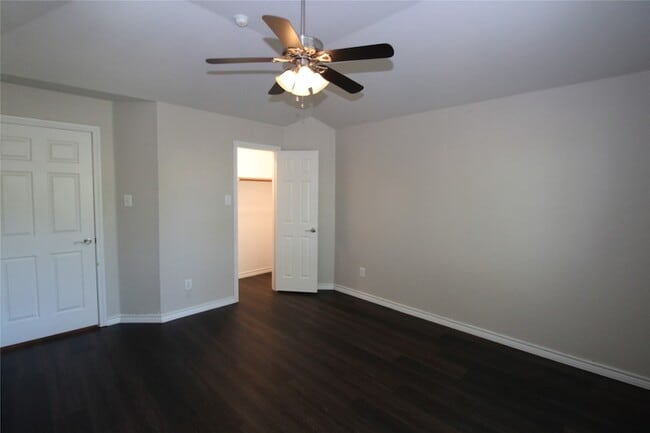 Building Photo - 15195 Shellwood Ln