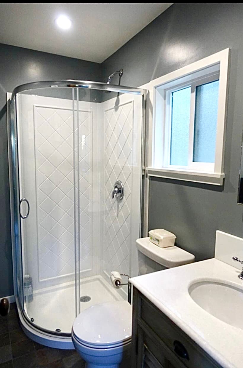 Building Photo - 575 Valle Vista Ave