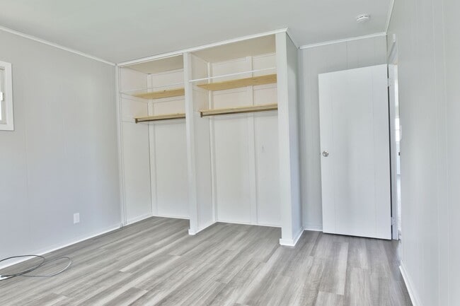 Building Photo - HOUSE for RENT in Champion Twp!