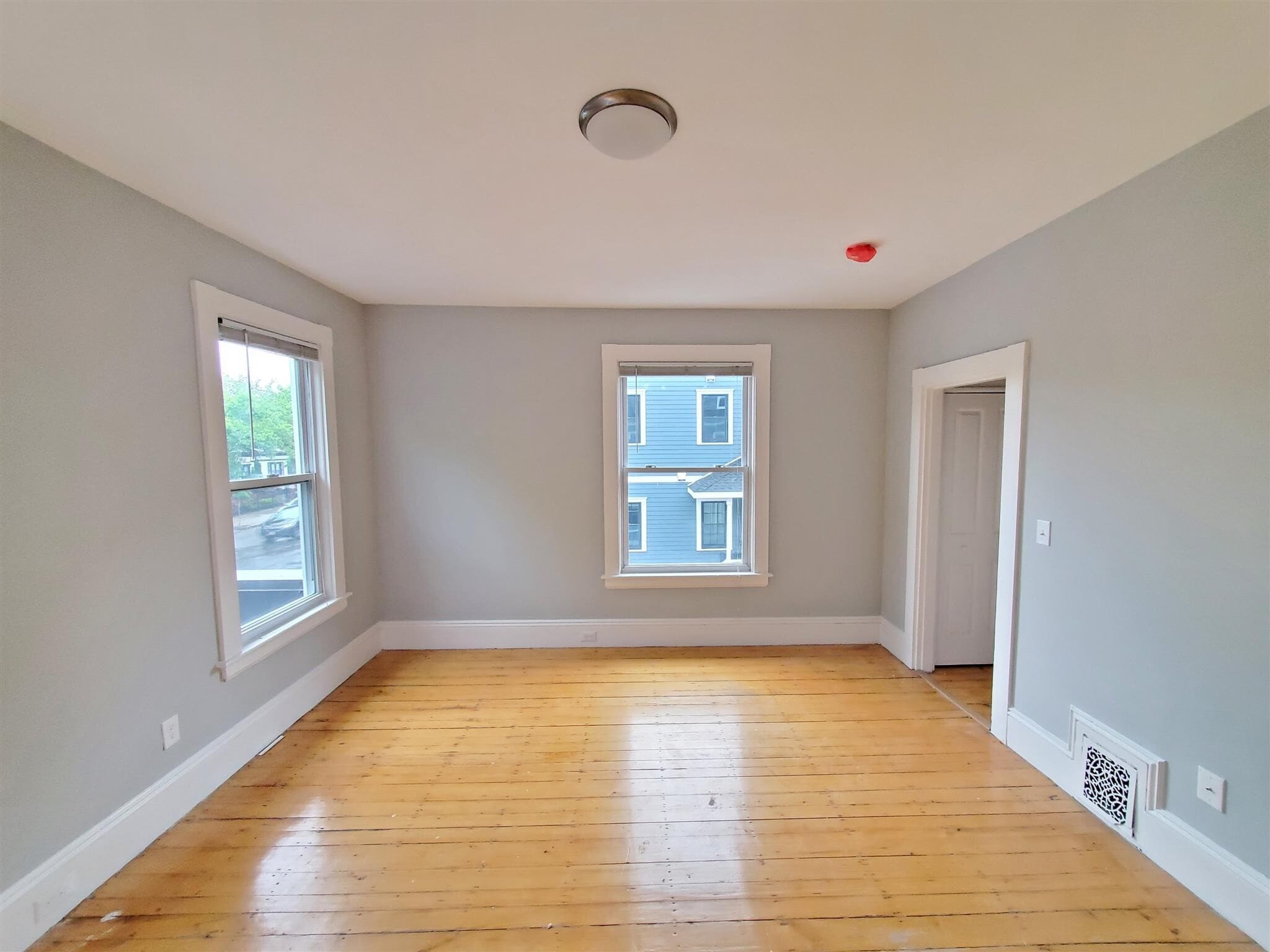 Building Photo - 146 Highland Ave