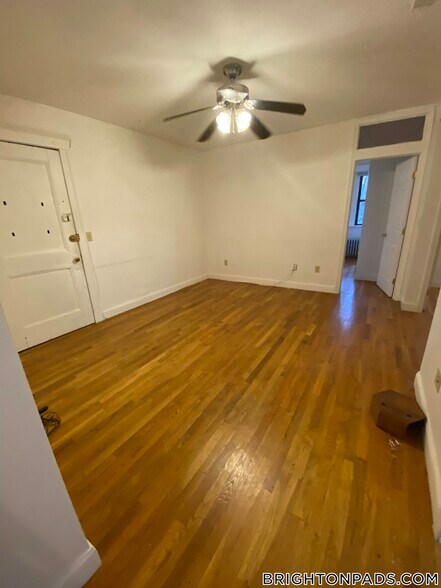 Building Photo - 23 Egremont Rd