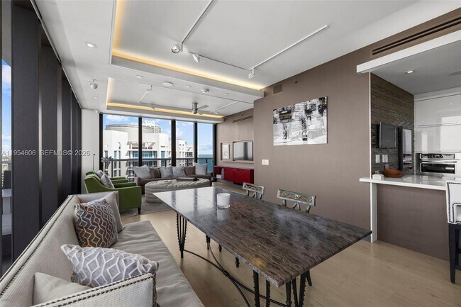 Building Photo - 5875 Collins Ave