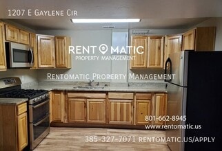 Building Photo - 1207 E Gaylene Cir