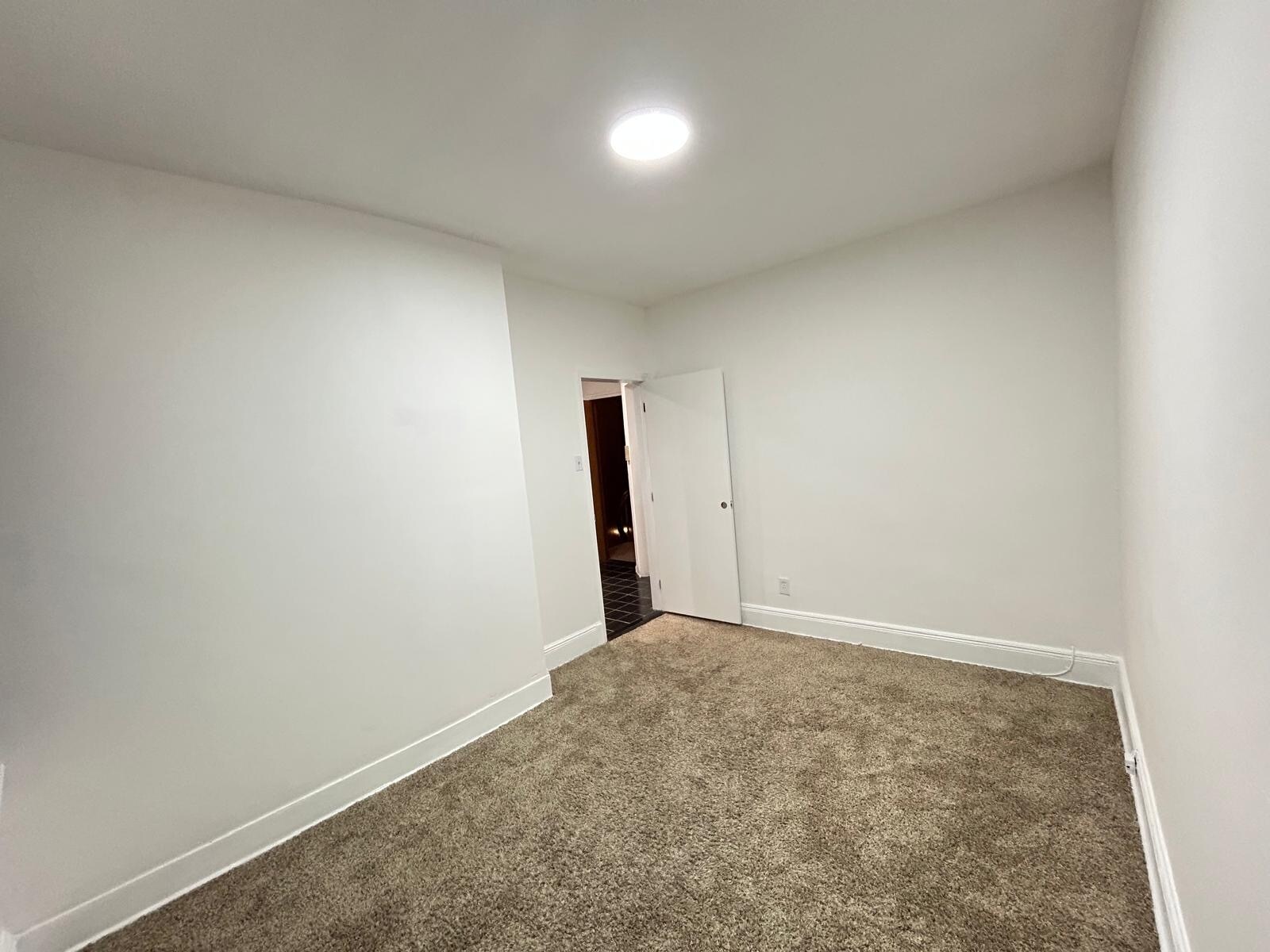 Building Photo - 318 71st St