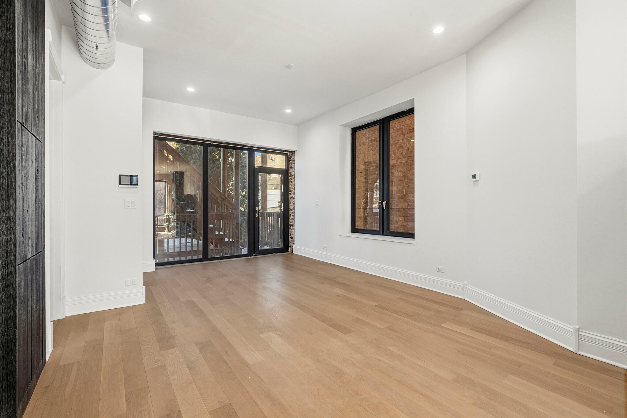 Building Photo - 1414 N Maplewood Ave