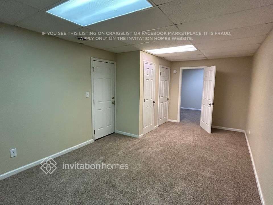 Building Photo - 6007 Armor Dr