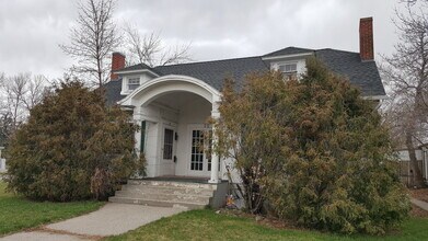 Building Photo - Bozeman