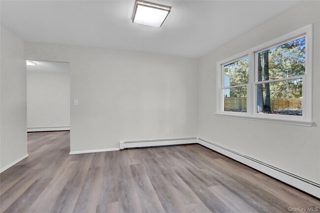 Building Photo - 7 Canterbury Ct