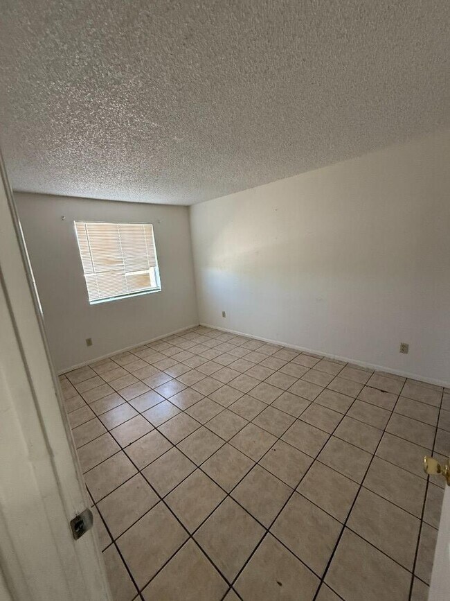 Building Photo - 2 bedroom in GILA BEND AZ 85337