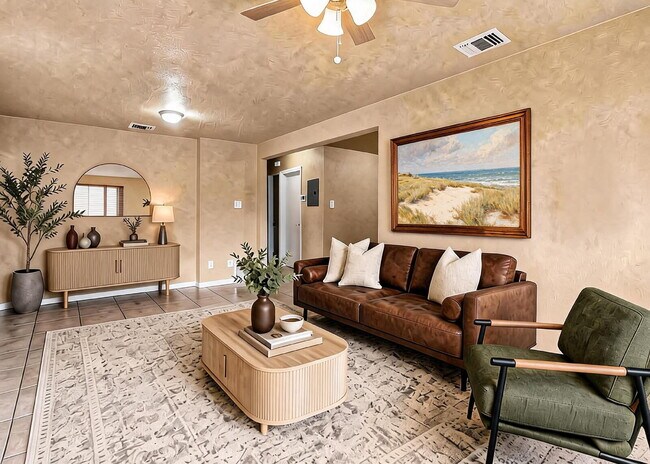 Building Photo - Updated 2 Bedroom Home with Bonus Room and Covered Patio