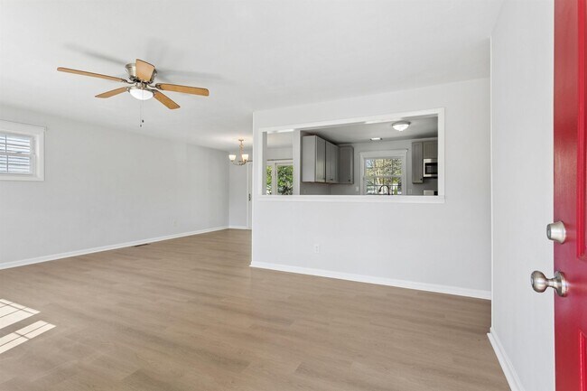 Building Photo - 3BR Rancher Hampton/Langley AFB