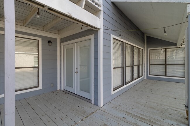 Building Photo - 19002 Walden Forest Dr