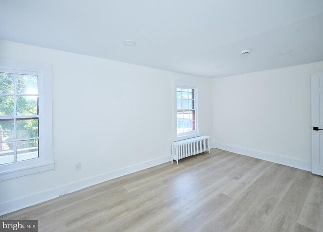 Building Photo - 14 W Bridge St