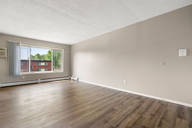 Interior Photo - Granite City Apartments