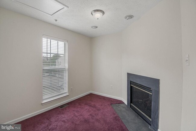 Building Photo - 4000 Estevez Ct