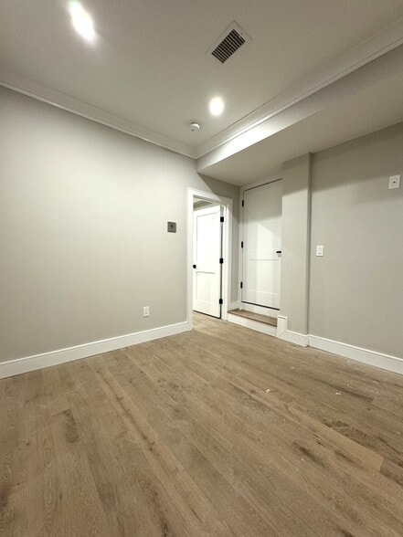 Building Photo - 317 Allston St