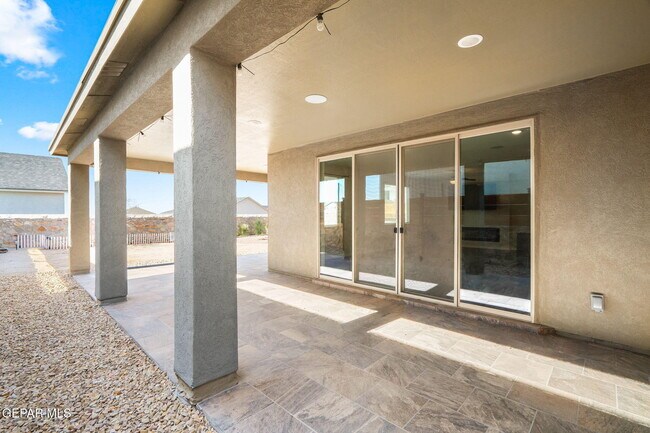 Building Photo - 325 Quiet Pr Dr