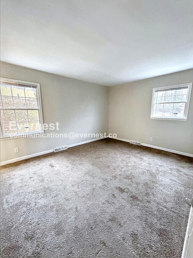 Building Photo - 561 Brightsfield Ct