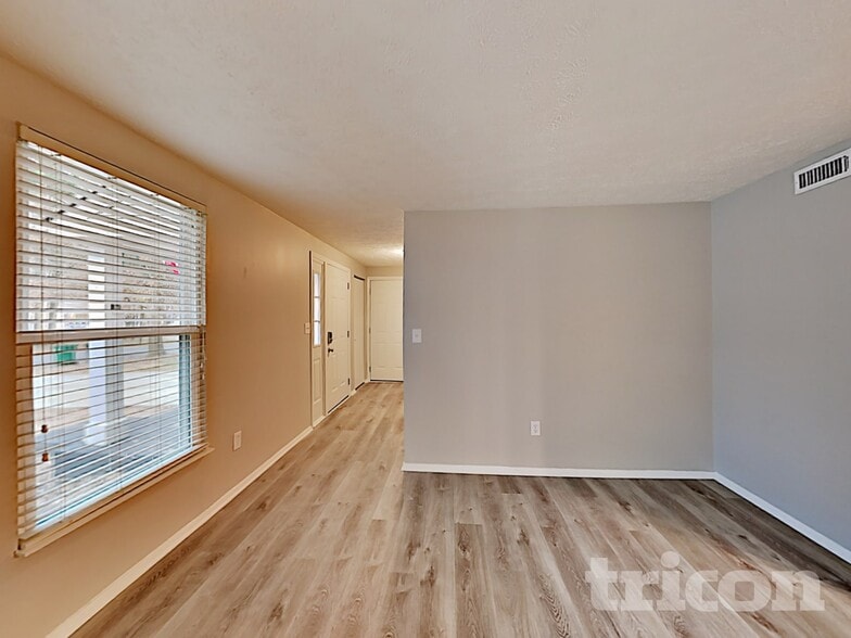 Building Photo - 9021 Touchstone Ln