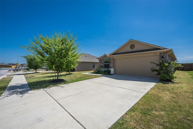 Building Photo - 13317 Brahmin Dr