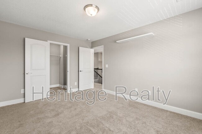 Building Photo - 925 Brookwood Ln