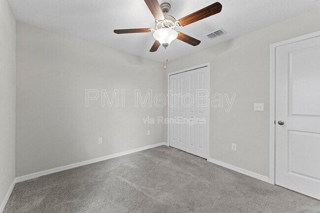 Building Photo - 10208 Carloway Hills Dr