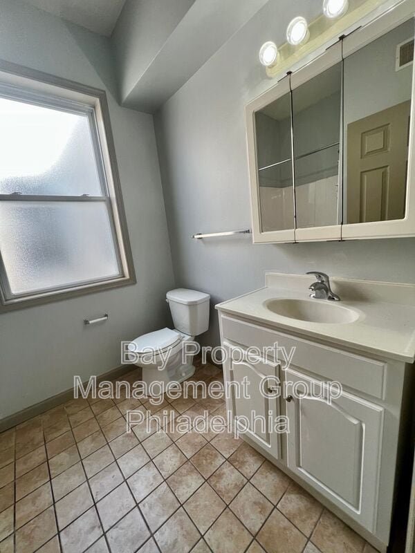 Building Photo - 2154 N Carlisle St