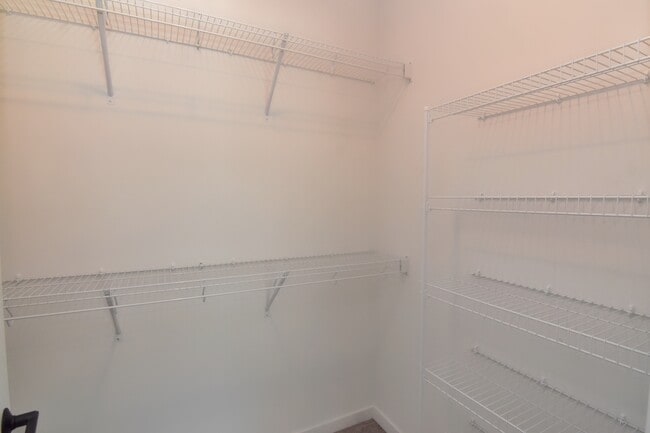 Building Photo - 3 Crosby Park Dr