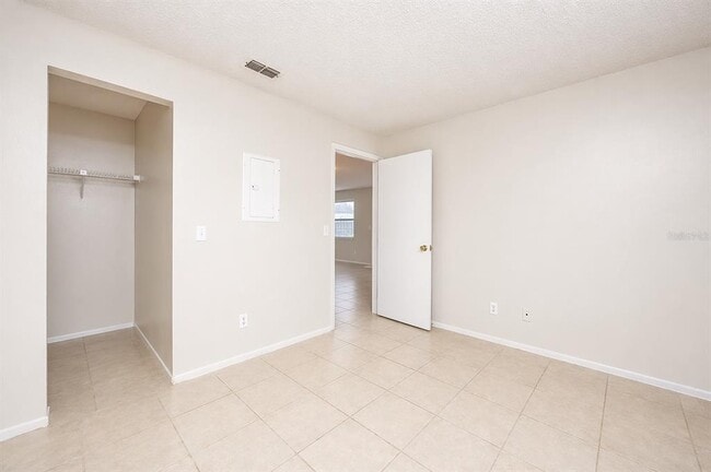 Building Photo - 3141 Huron Ave