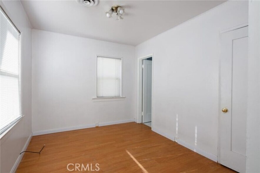 Building Photo - 4211 Elmwood Ct
