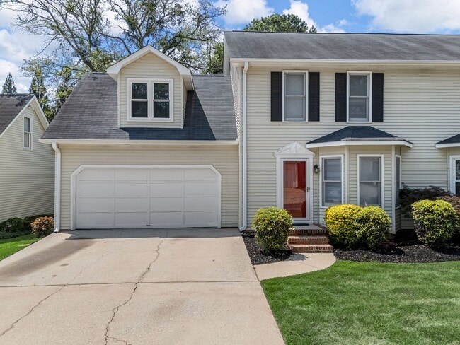 Primary Photo - Cozy 3 Bedroom, 2.5 Bath Home with 2 Car G...