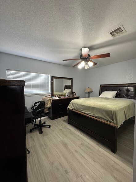 Building Photo - 5519 Spring Walk