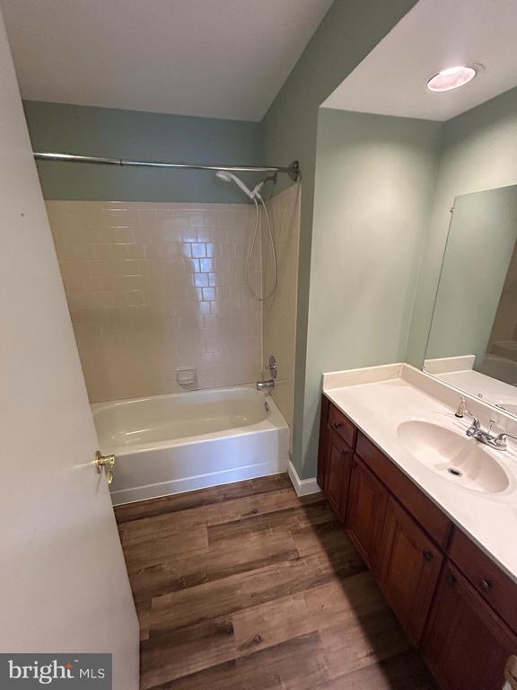 Building Photo - 12926 Grays Pointe Rd