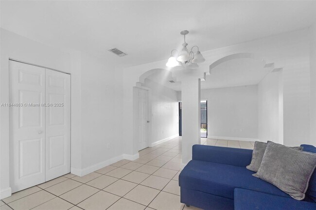 Building Photo - 11630 SW 2nd St