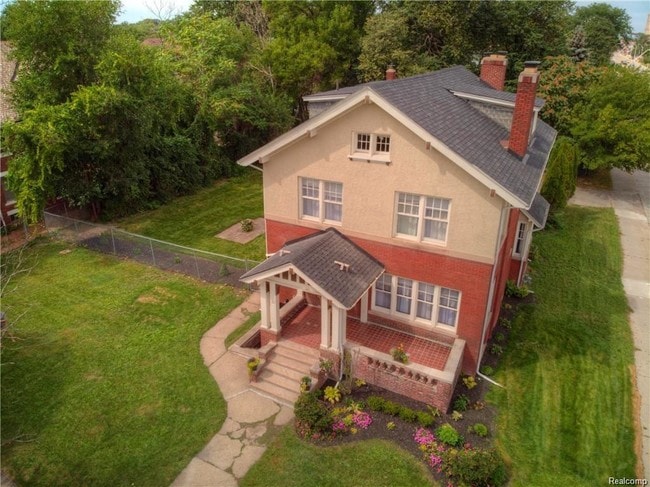 Building Photo - 22 Edison St