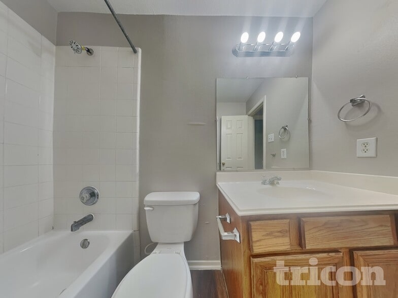 Building Photo - 20541 Patriot Park Ln