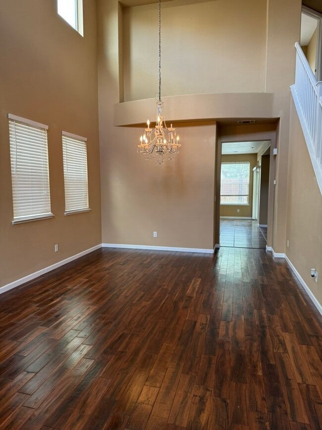 Building Photo - Sycamore Ranch 4 Bedroom Home For Rent