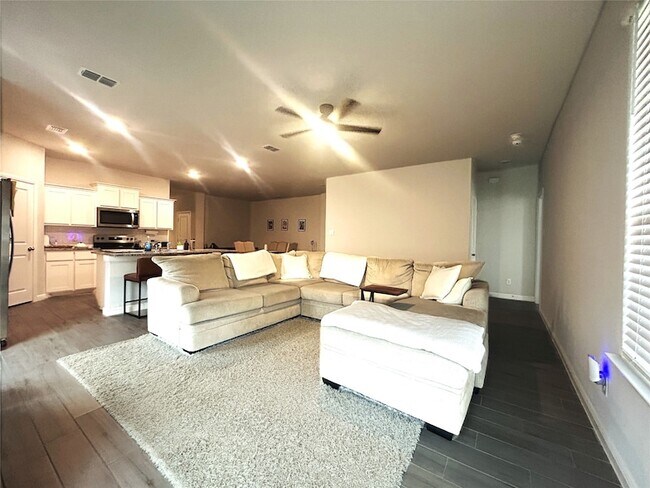 Building Photo - 509 Wesley Dr