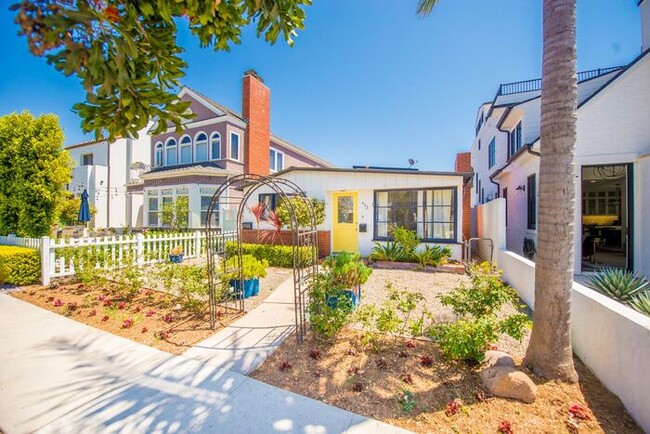 Primary Photo - Charming Corona Del Mar Home