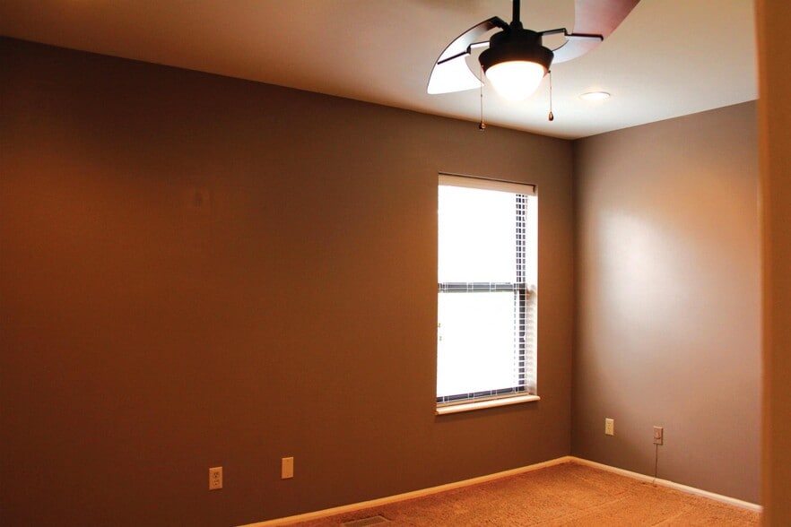 Bedroom - 903 Quail Meadows Ct