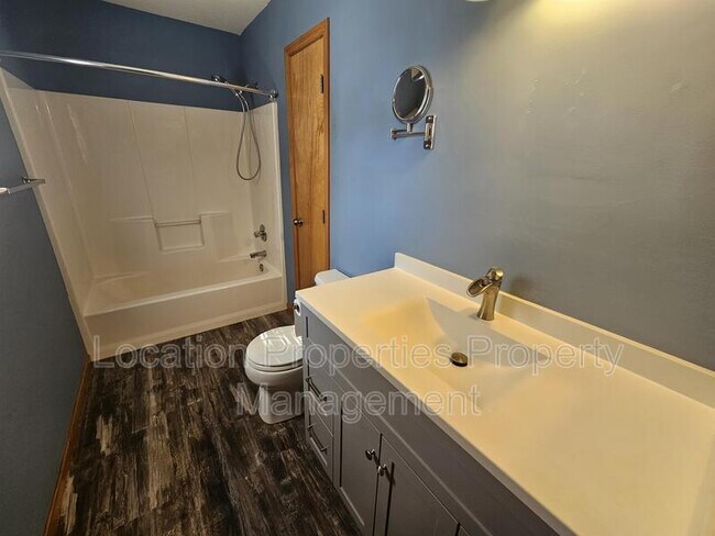 Building Photo - 4104 Saddlehorn Dr