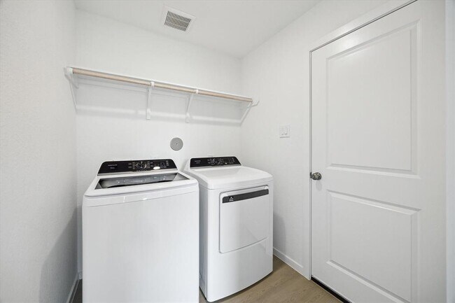 Building Photo - 28830 Texas Sparrow Ln
