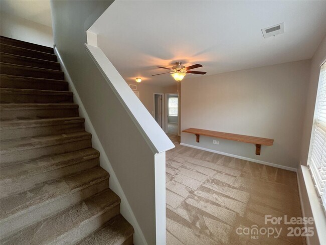 Building Photo - 432 Winecoff Woods Dr NW