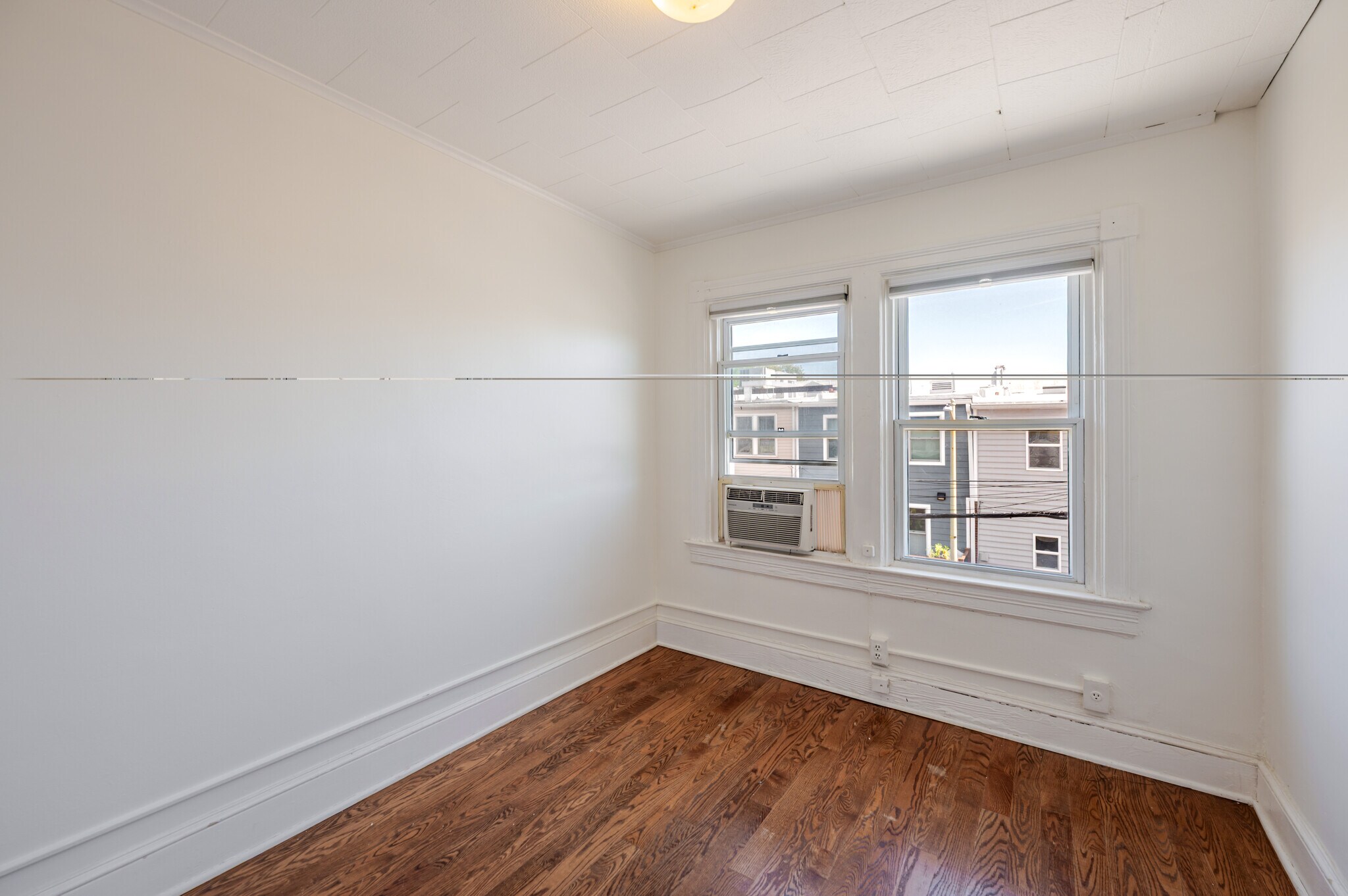 Building Photo - 1109 Abbey Pl NE