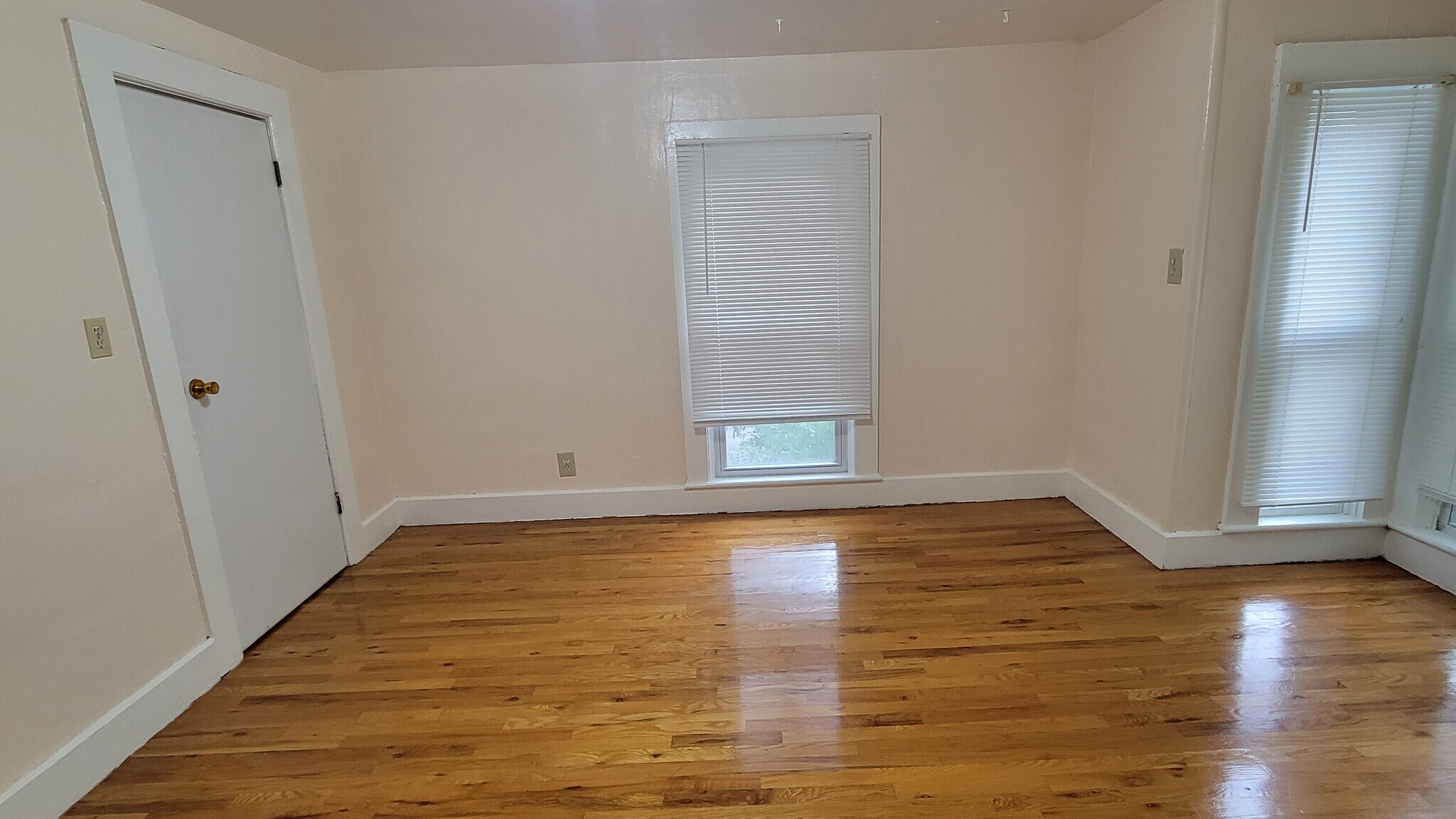 Building Photo - 1333 Connecticut St